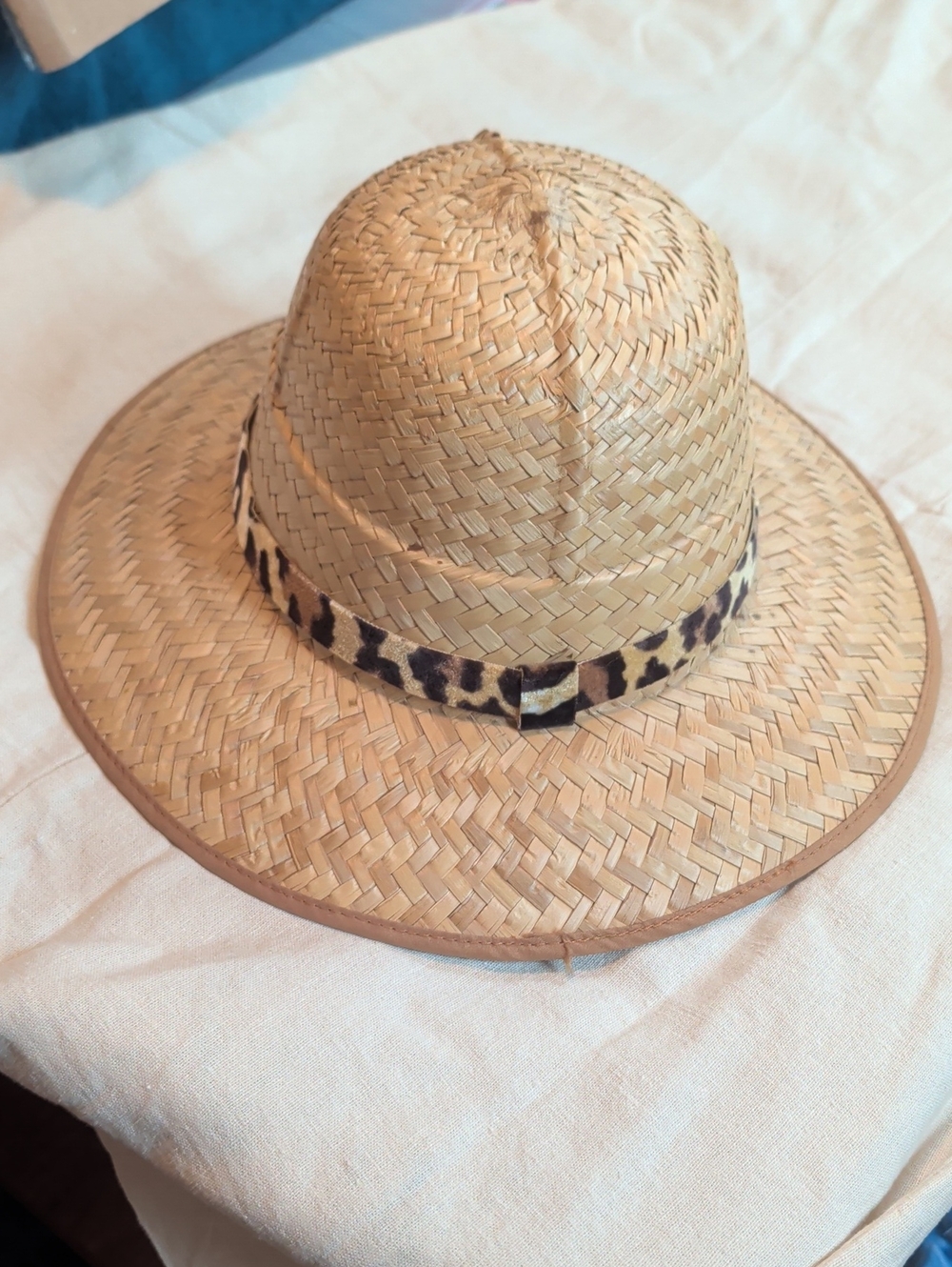 Straw Hat Animal Print Band Leopard Print Safari Beach Hike Vacation 6.5